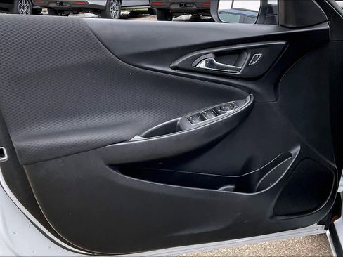 Used 2024 Chevrolet Malibu LT image 22