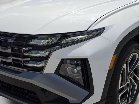 New 2026 Hyundai Tucson Limited FWD image 13