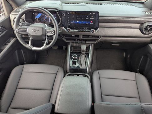 Used 2025 Chevrolet Colorado Trail Boss image 15