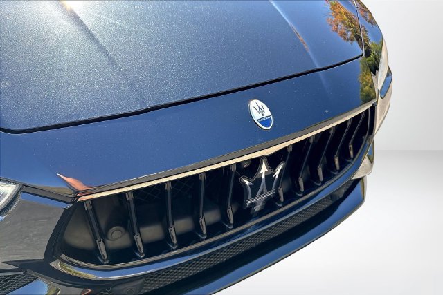 Used 2022 Maserati Ghibli Modena RWD image 35