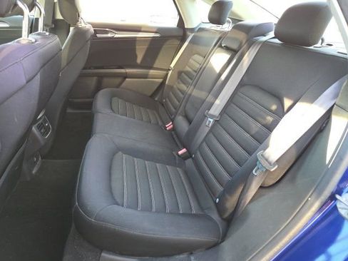 Used 2014 Ford Fusion SE image 11