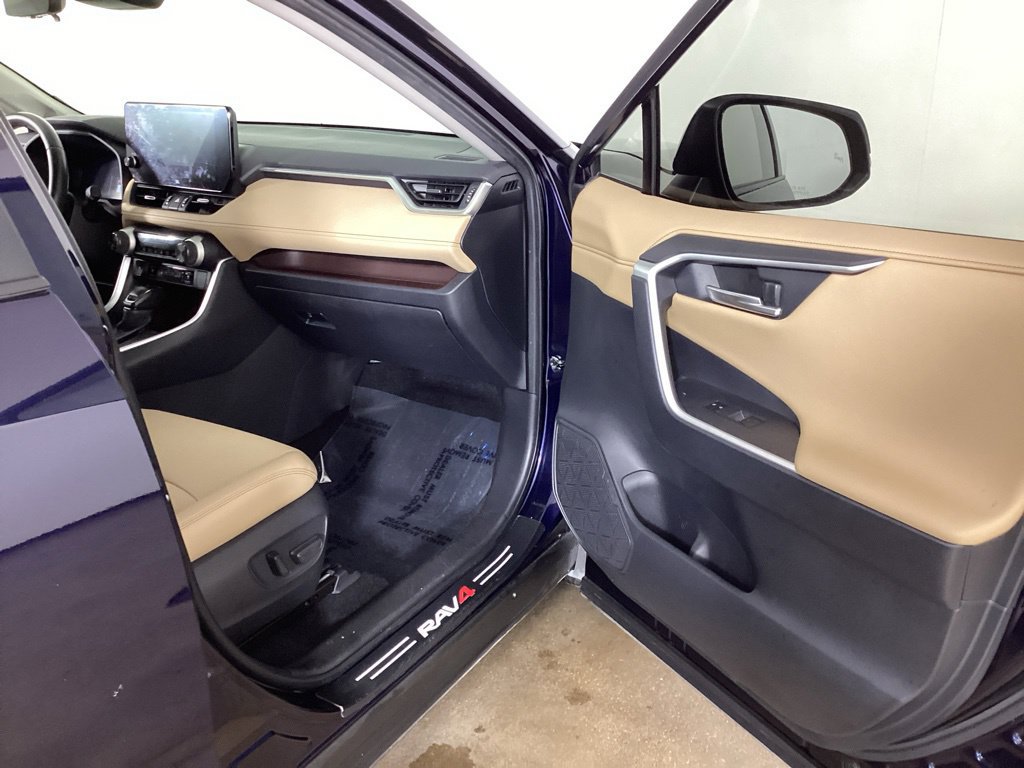 Used 2024 Toyota RAV4 Limited w/ Advanced Technology Package AWD/4WD image 22