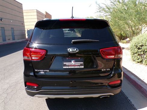Used 2020 Kia Sorento EX FWD image 4