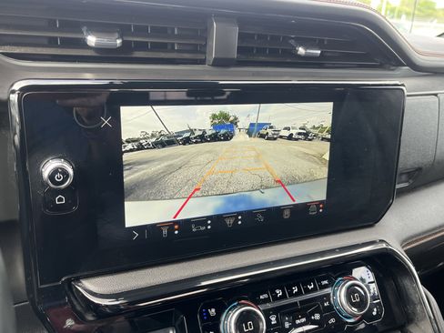 Used 2025 GMC Sierra 1500 AT4 AWD/4WD image 25