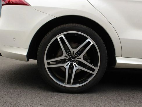 Used 2017 Mercedes-Benz GLE 43 AMG 4MATIC w/ Premium 2 Package image 5