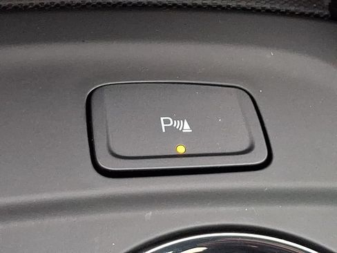 Used 2024 Chevrolet Equinox RS w/ RS Leather Package FWD image 25