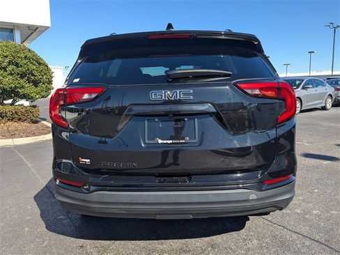 Used 2020 GMC Terrain SLE w/ Driver Convenience Package image 5