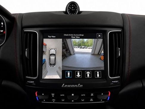 Used 2019 Maserati Levante Trofeo AWD/4WD image 44
