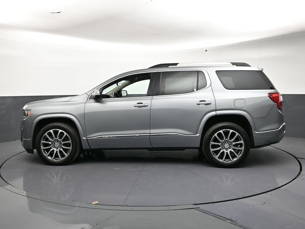 Used 2023 GMC Acadia Denali w/ Denali Technology Package AWD/4WD image 2