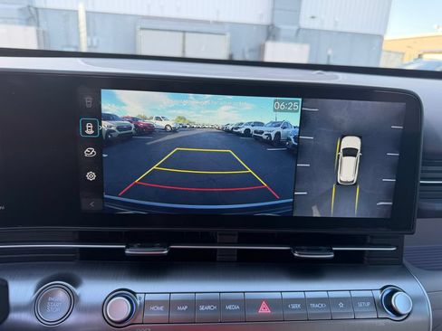 Used 2024 Hyundai Kona Limited AWD/4WD image 12
