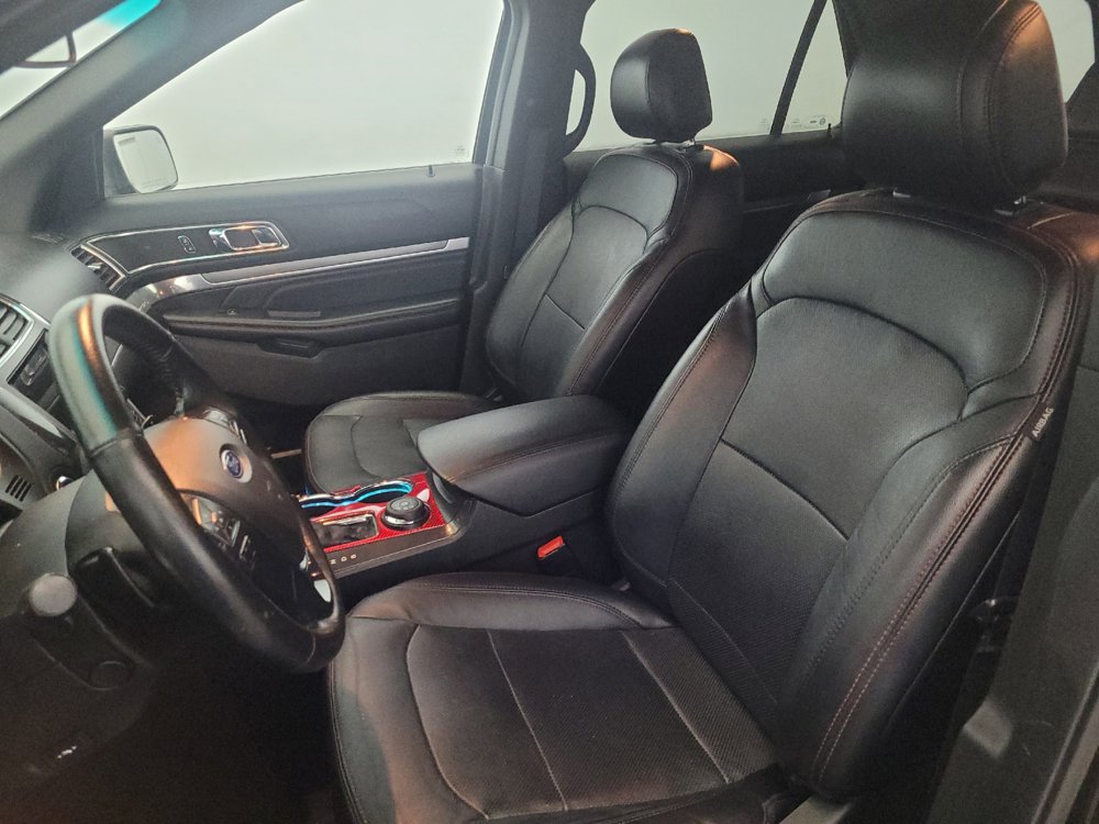 Used 2017 Ford Explorer Sport w/ Equipment Group 401A AWD/4WD image 17