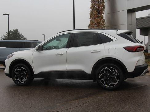 New 2026 Ford Escape Platinum w/ Premium Technology Package image 3