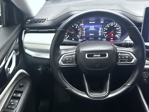 Certified 2022 Jeep Compass Limited image 12