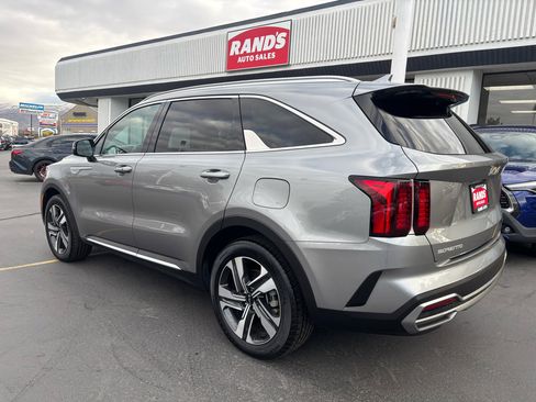Used 2023 Kia Sorento EX image 7