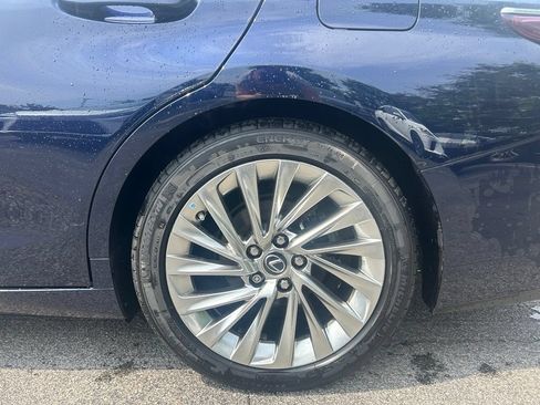 Used 2020 Lexus ES 350 w/ Accessory Package 2 FWD image 26