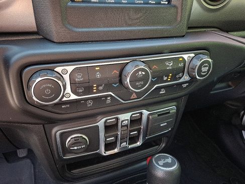 Certified 2023 Jeep Wrangler Unlimited Sport AWD/4WD image 16
