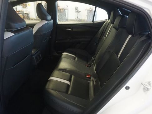 Used 2025 Toyota Camry SE FWD image 18