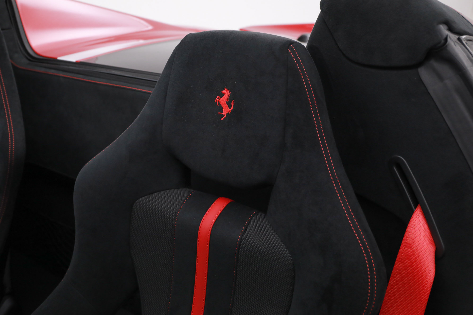 Certified 2020 Ferrari 488 Pista Spider RWD image 28