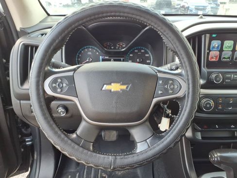 Used 2017 Chevrolet Colorado LT w/ LT Convenience Package AWD/4WD image 19
