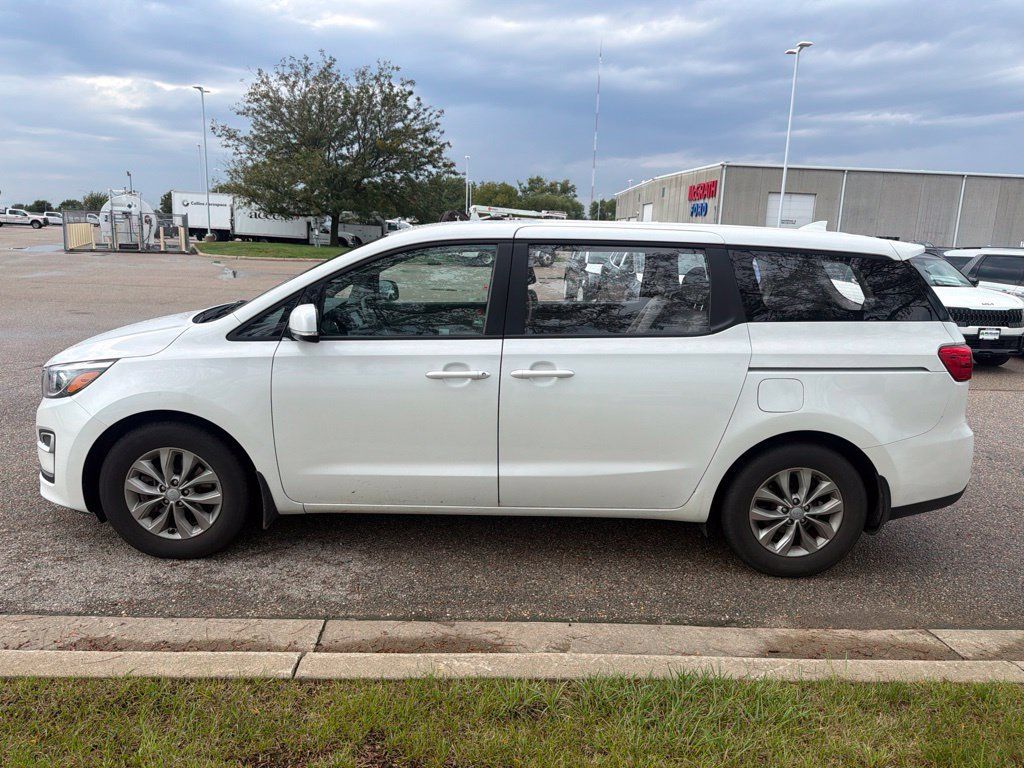 Used 2020 Kia Sedona L FWD image 4