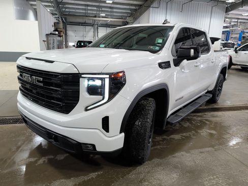 Used 2023 GMC Sierra 1500 Elevation w/ Elevation Premium Package image 6