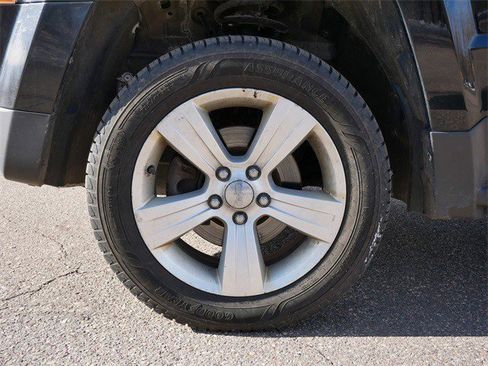 Used 2015 Jeep Patriot Latitude image 9