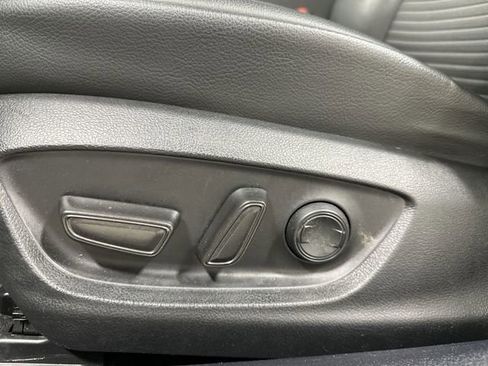 Used 2023 Toyota Camry SE FWD image 15