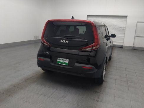 Used 2022 Kia Soul LX FWD image 7