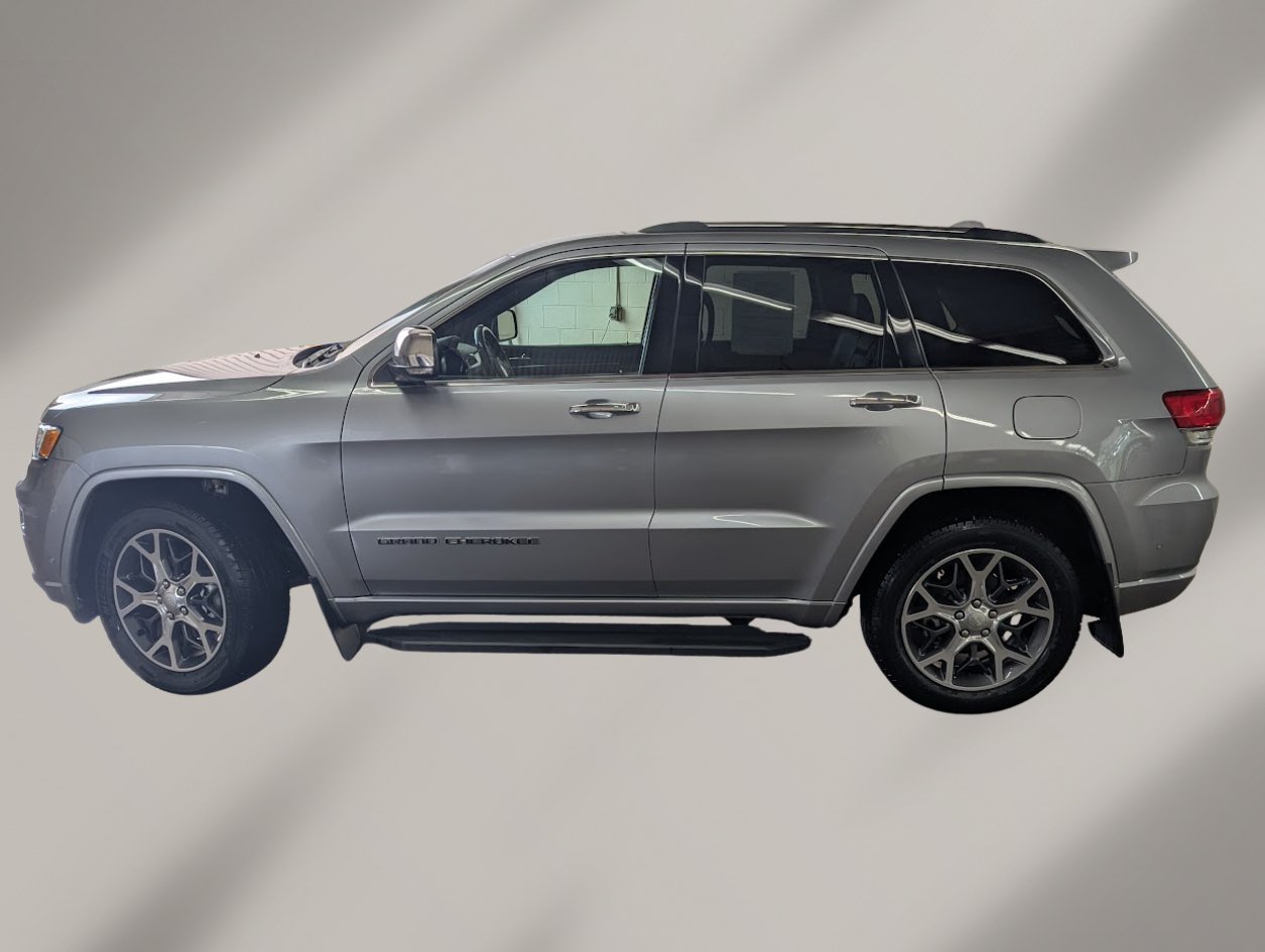 Used 2019 Jeep Grand Cherokee Overland AWD/4WD image 3