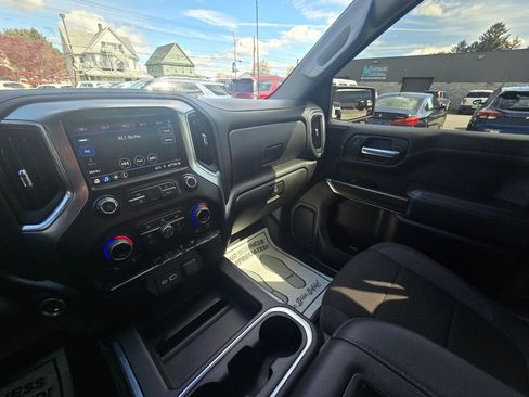 Used 2022 Chevrolet Silverado 1500 RST w/ Rally Edition AWD/4WD image 11