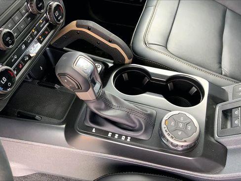 New 2025 Ford Bronco Badlands AWD/4WD image 7