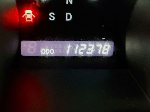 Used 2011 Toyota Highlander Limited w/ Tow Pkg image 4