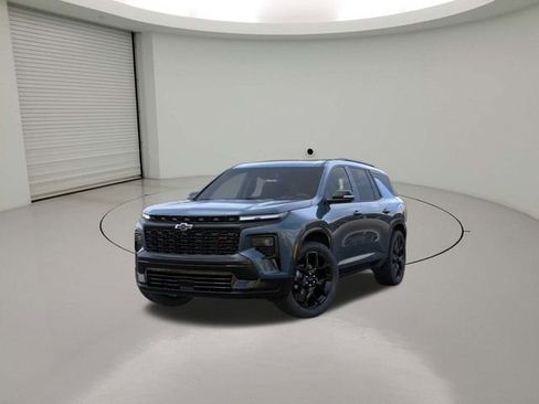 New 2026 Chevrolet Traverse RS w/ LPO, Floor Liner Package image 8