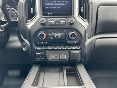 Used 2022 Chevrolet Silverado 1500 LTZ w/ LTZ Premium Package AWD/4WD image 13
