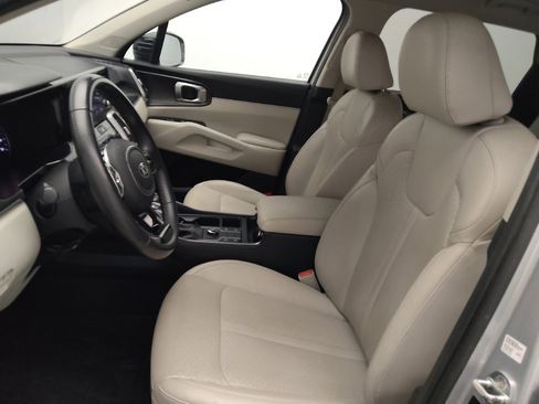 Used 2021 Kia Sorento S image 17