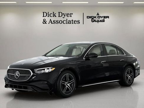 Used 2025 Mercedes-Benz E 350 Sedan image 28