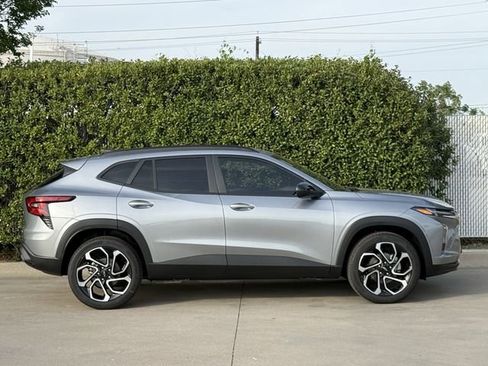 New 2026 Chevrolet Trax RS FWD image 3