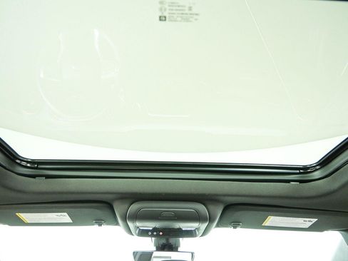 Used 2022 Chevrolet Blazer RS w/ Enhanced Convenience Package FWD image 22