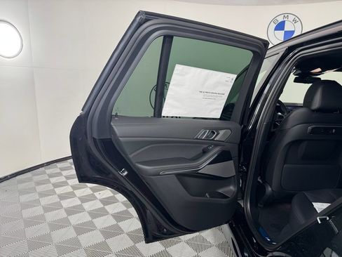 New 2026 BMW X5 xDrive40i w/ M Sport Package AWD/4WD image 17