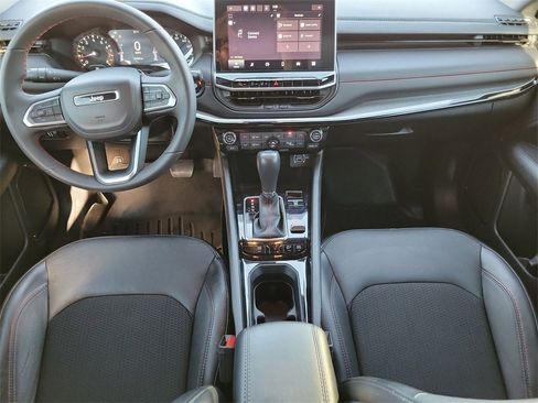 Used 2023 Jeep Compass Trailhawk image 14