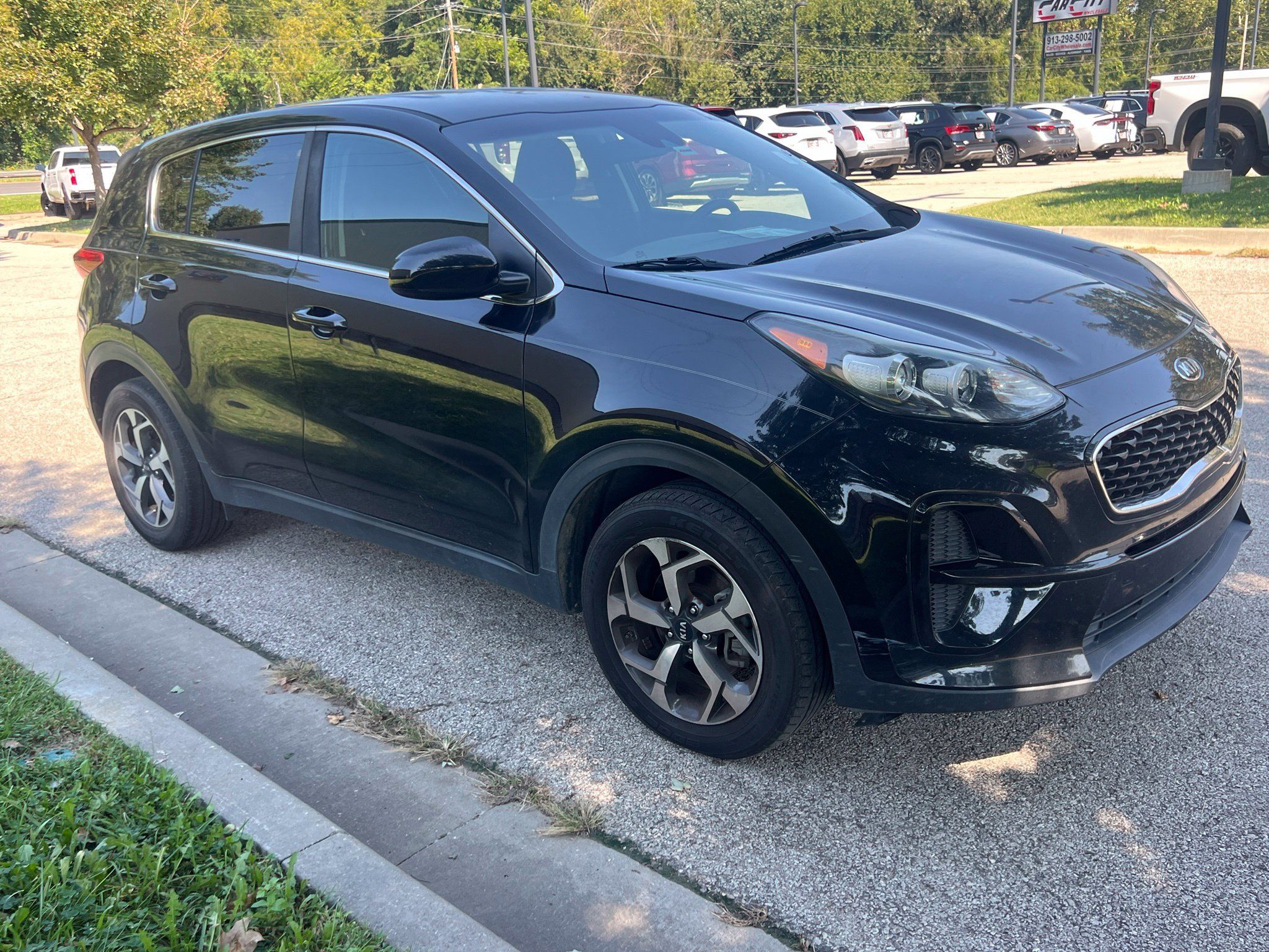 Used 2020 Kia Sportage LX FWD image 3