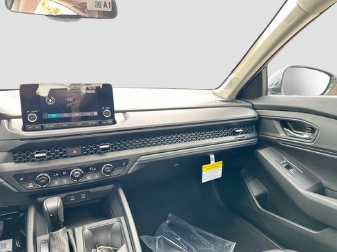 New 2025 Honda Accord SE image 17