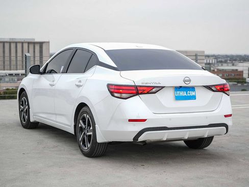 Used 2025 Nissan Sentra SV w/ All-Weather Package FWD image 8