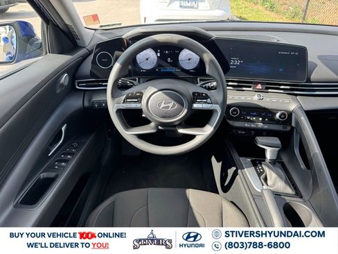 Certified 2024 Hyundai Elantra SEL image 2