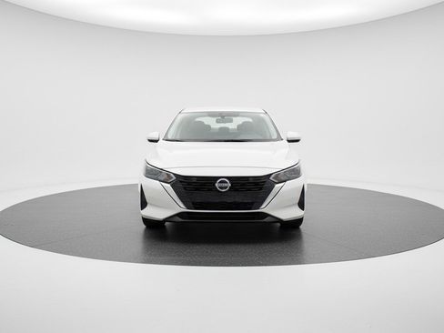 Used 2025 Nissan Sentra S image 2