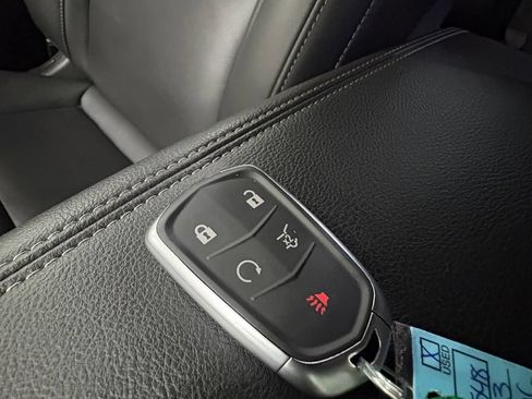 Used 2023 Cadillac XT4 Premium Luxury w/ Cold Weather Package FWD image 28
