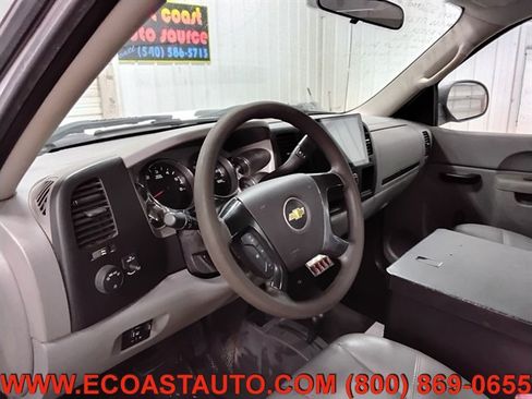 Used 2013 Chevrolet Silverado 2500 W/T AWD/4WD image 11