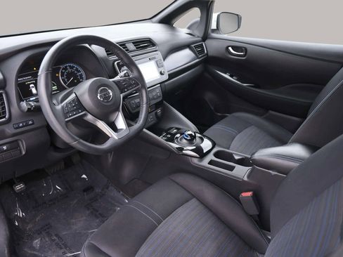 Used 2018 Nissan Leaf SV image 16
