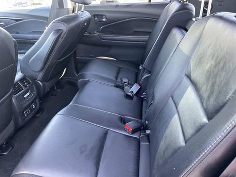 Used 2017 Honda Pilot Touring image 24