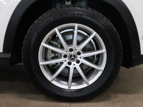 Used 2024 Mercedes-Benz GLE 450e 4MATIC image 41